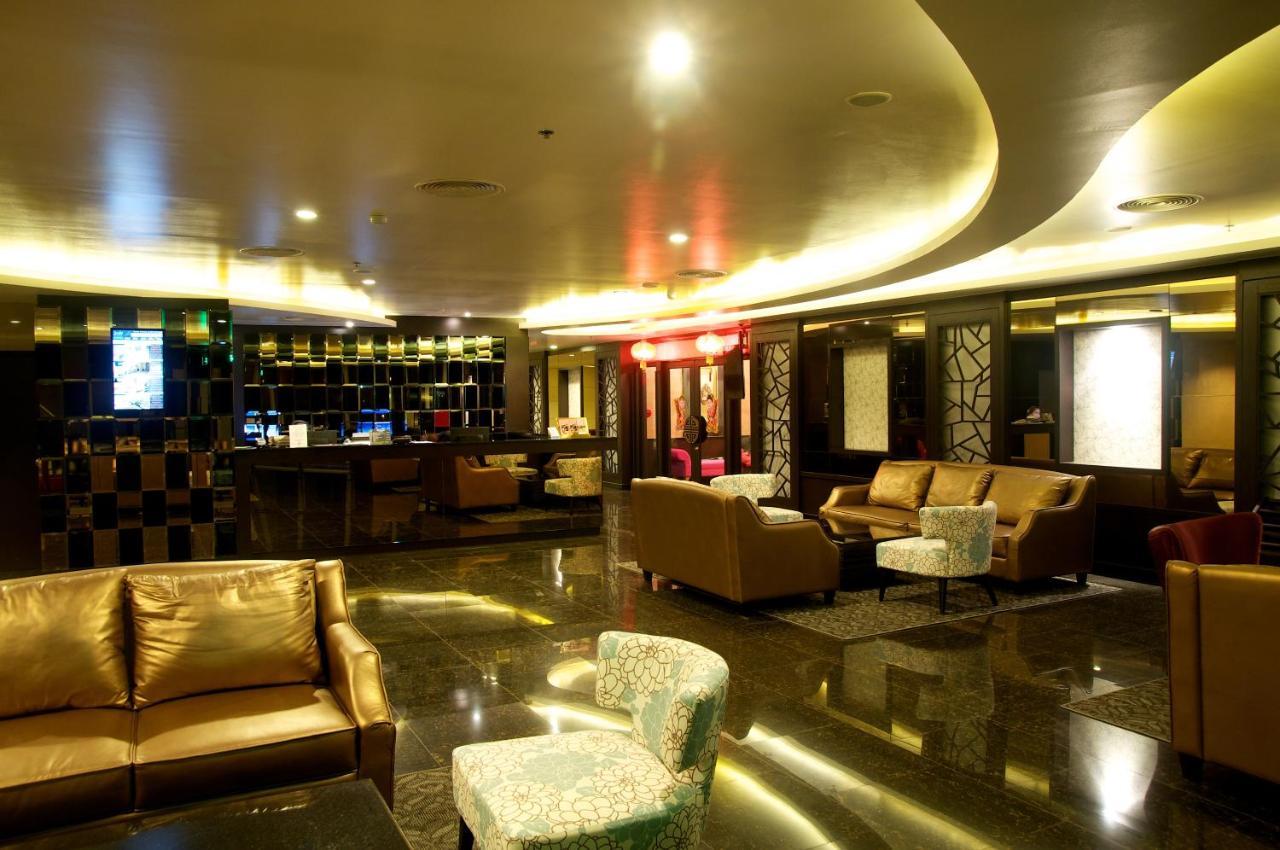 Jolly Suites&Spa Petkasem Ban Nong Khaem  Экстерьер фото