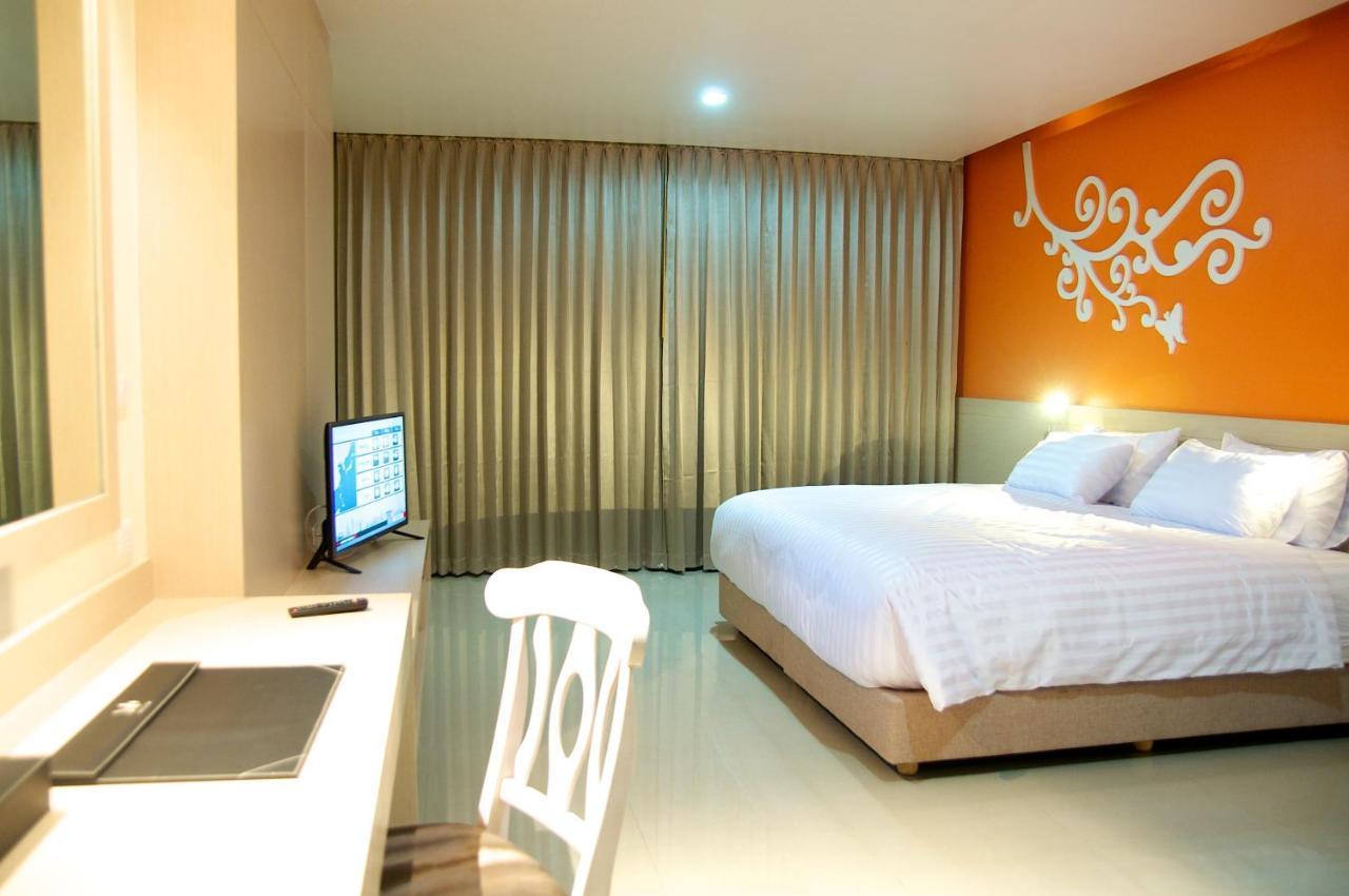 Jolly Suites&Spa Petkasem Ban Nong Khaem  Экстерьер фото