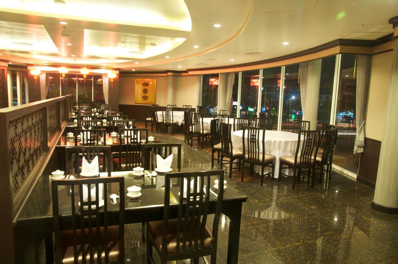 Jolly Suites&Spa Petkasem Ban Nong Khaem  Экстерьер фото